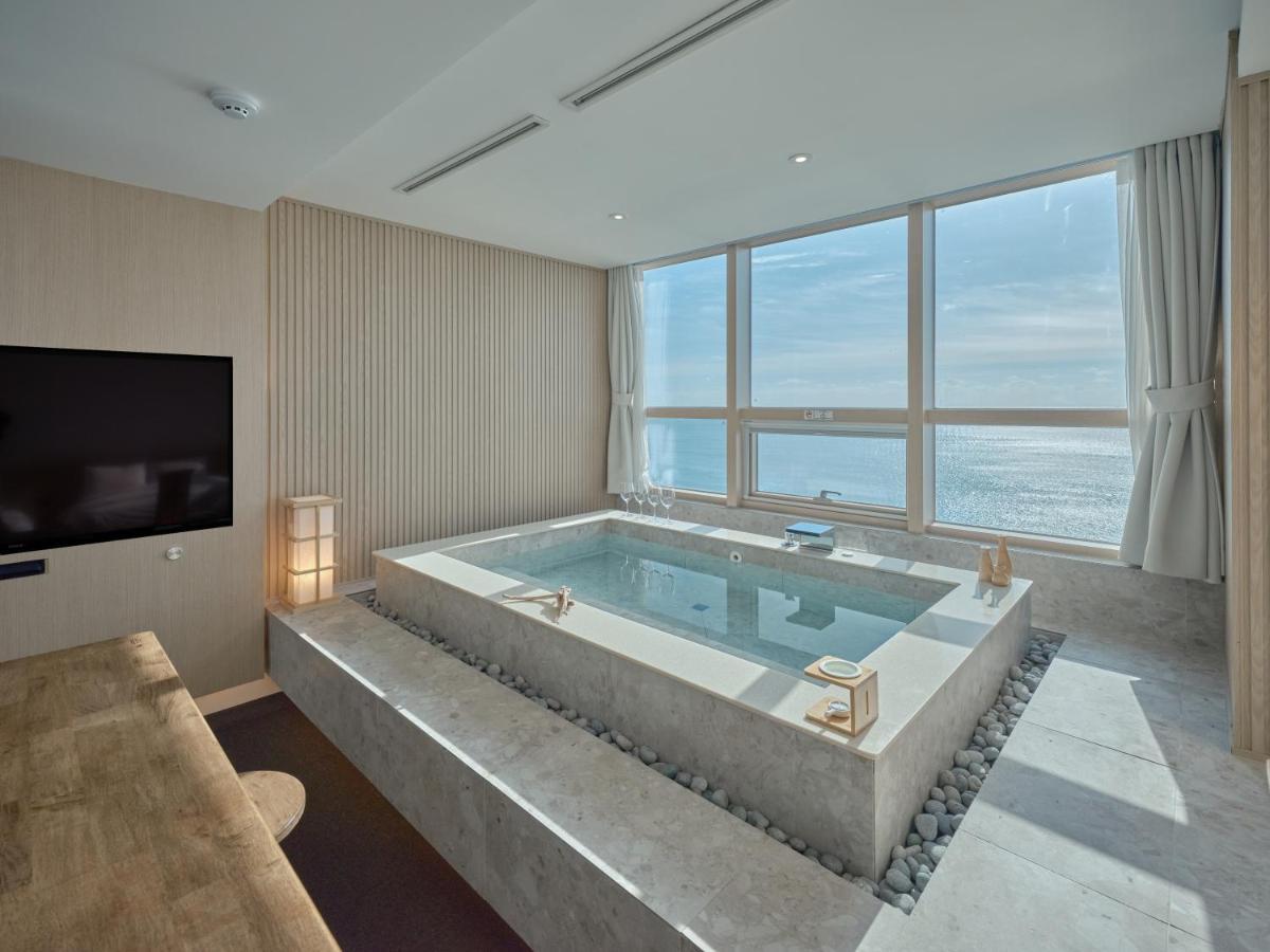 Uh Suite The Haeundae Pusan Zewnętrze zdjęcie